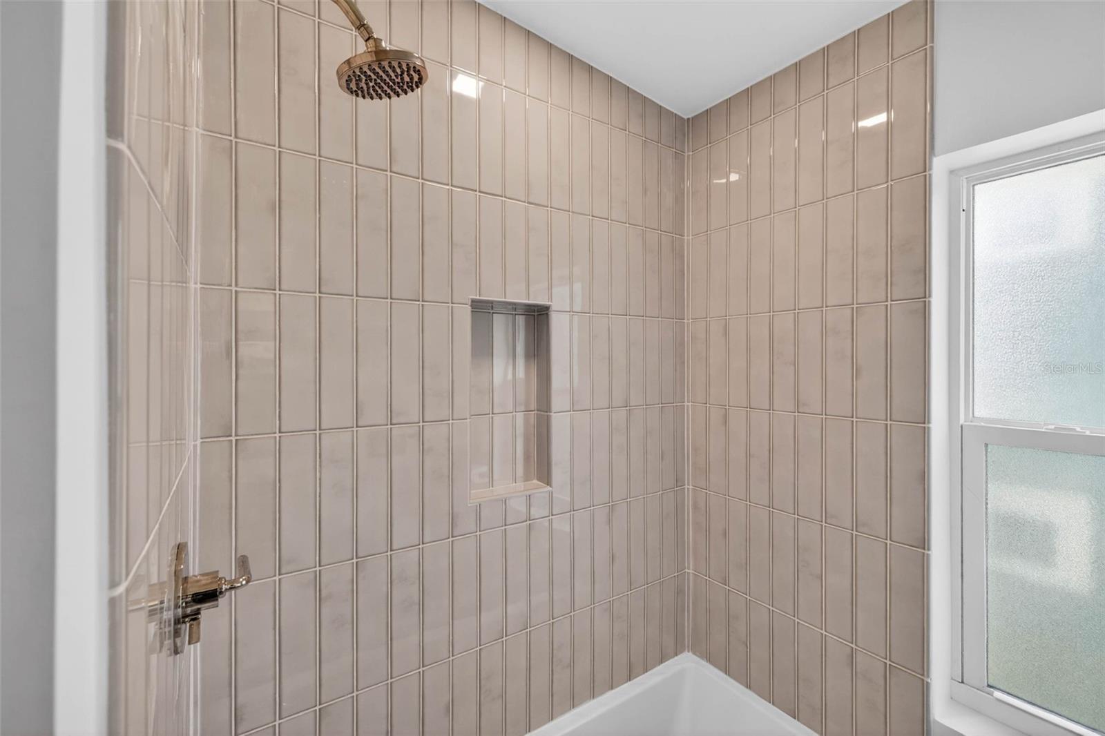 124 19TH Ave ST PETERSBURG, FL 33704