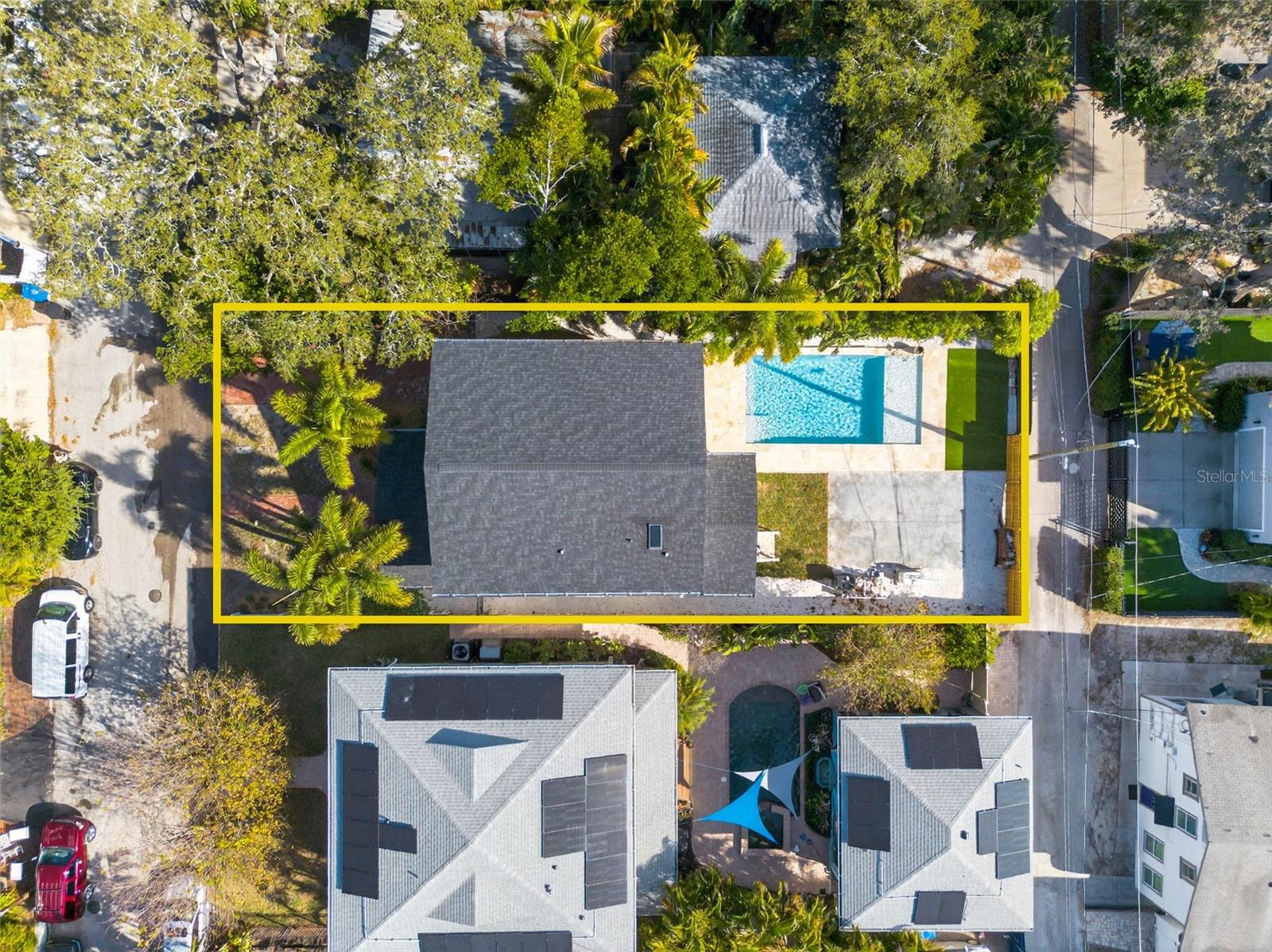 124 19TH Ave ST PETERSBURG, FL 33704