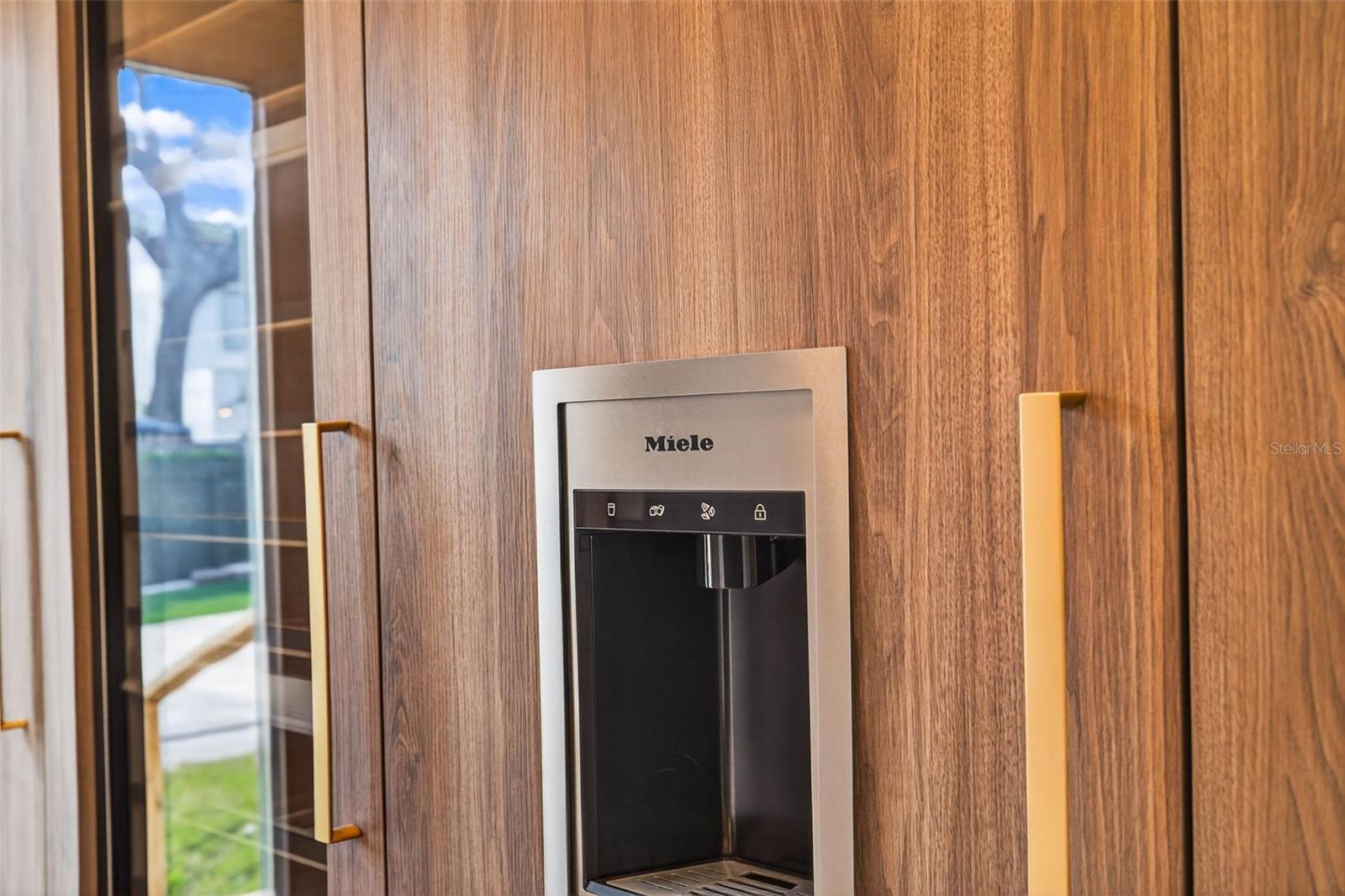 124 19TH Ave ST PETERSBURG, FL 33704