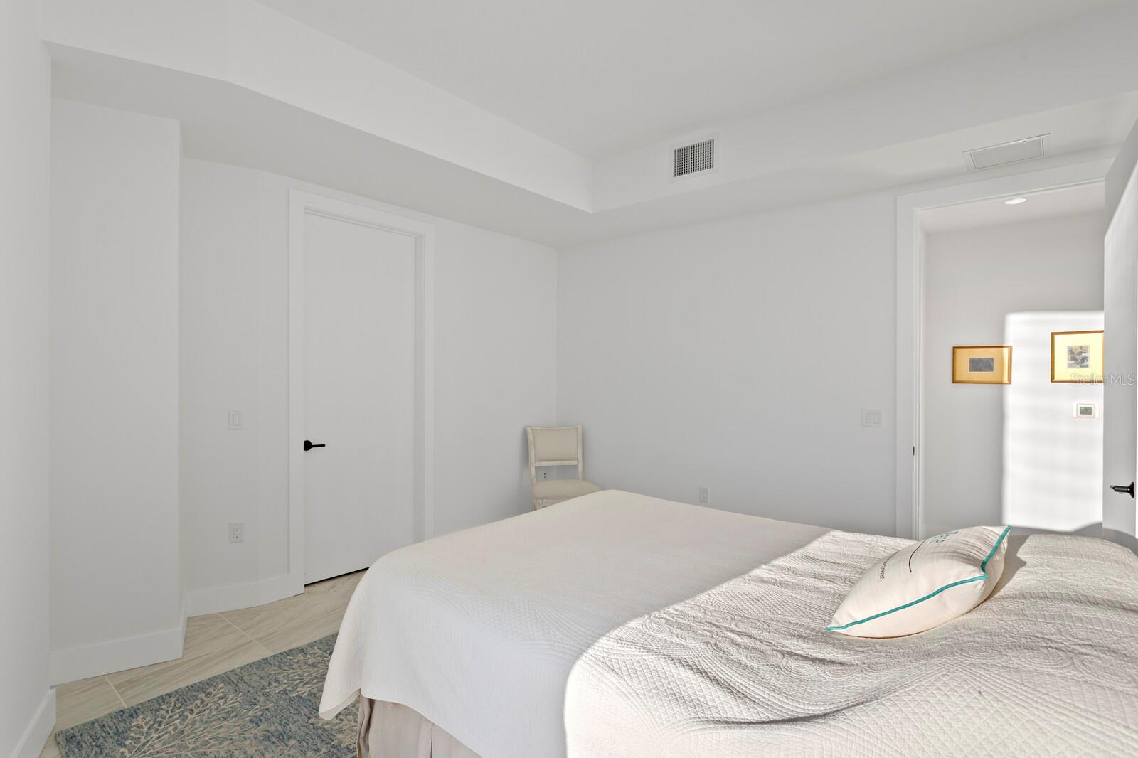 777 3RD Ave #1408 ST PETERSBURG, FL 33701