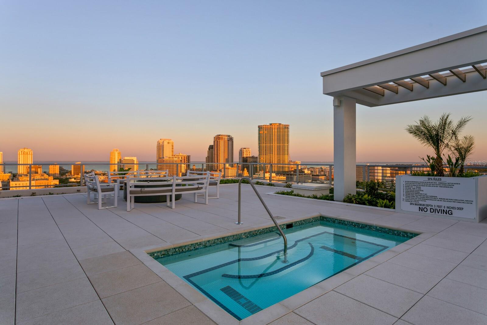 777 3RD Ave #1408 ST PETERSBURG, FL 33701