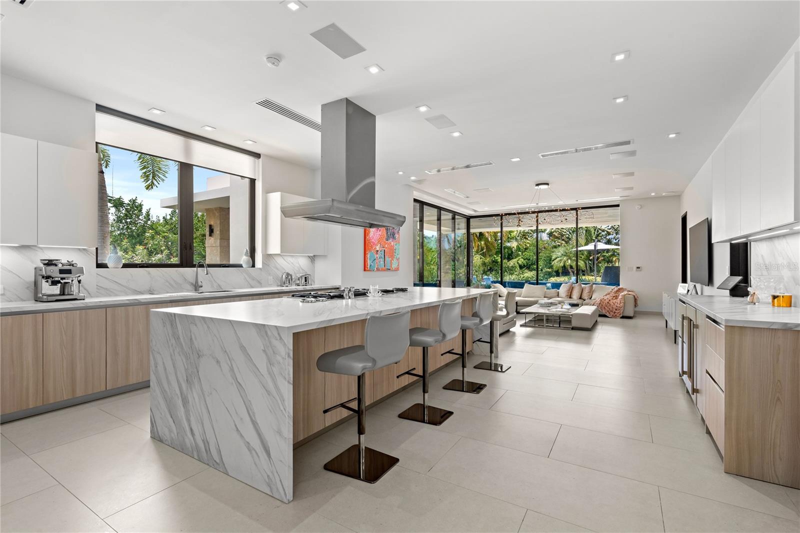 206 LEGACY DORADO, PR 00646