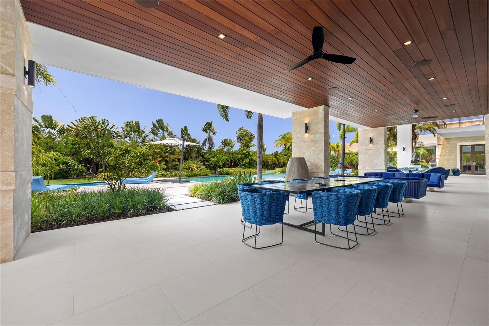 206 LEGACY DORADO, PR 00646