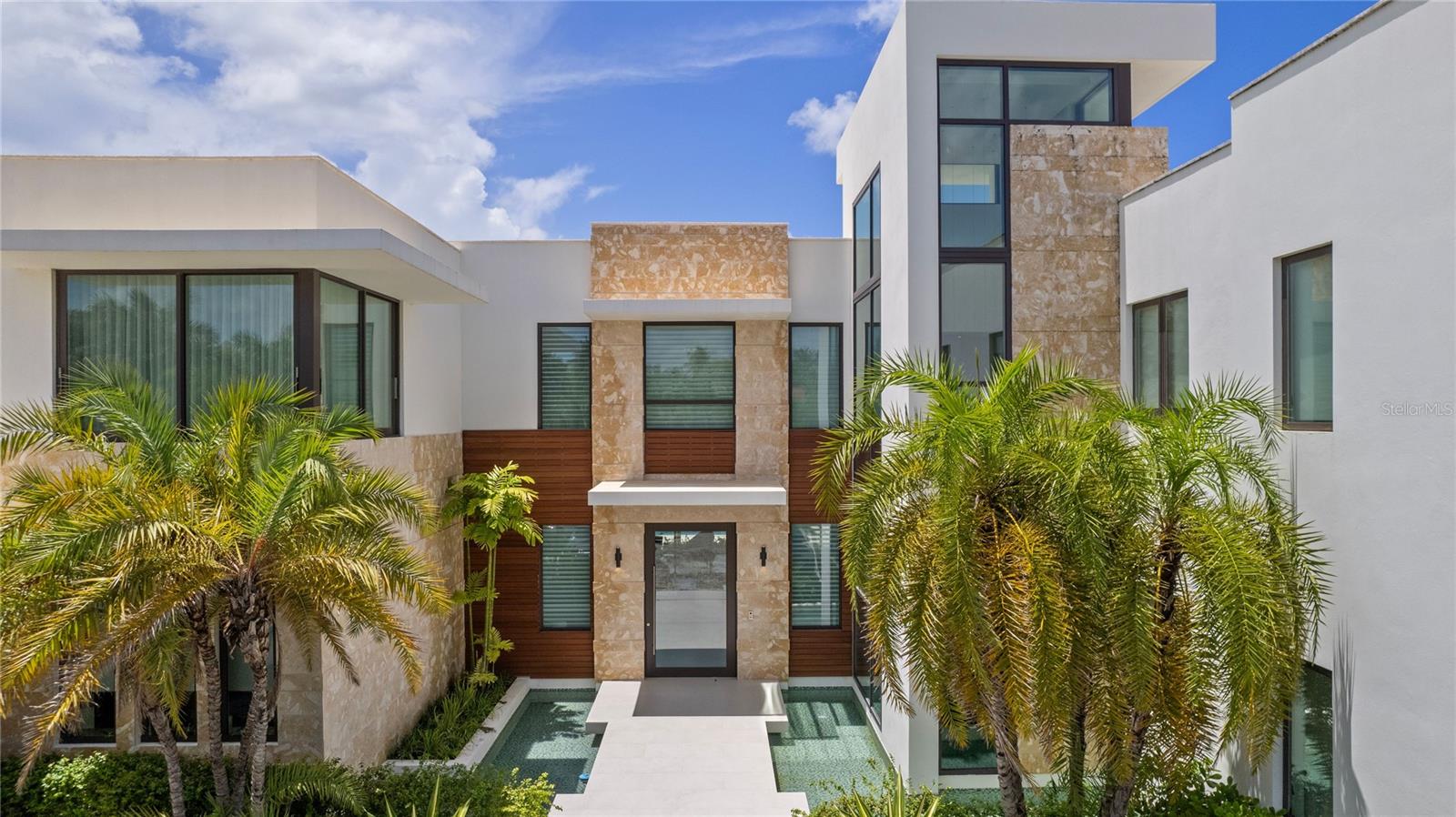 206 LEGACY DORADO, PR 00646