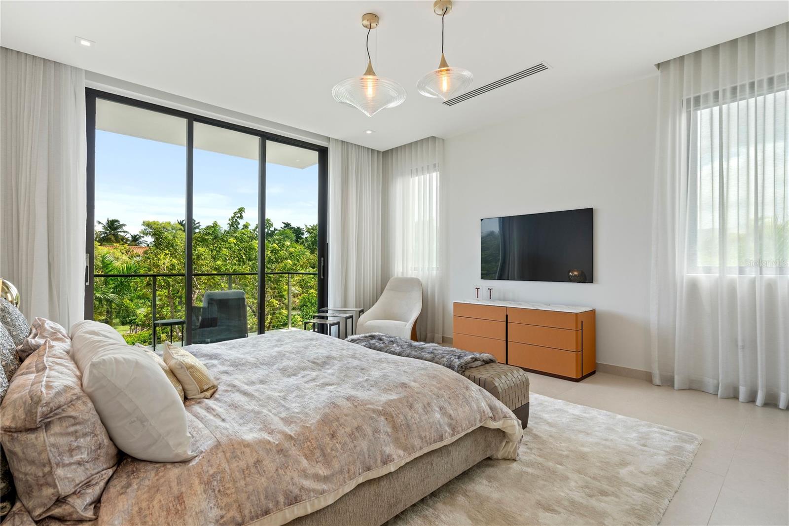 206 LEGACY DORADO, PR 00646