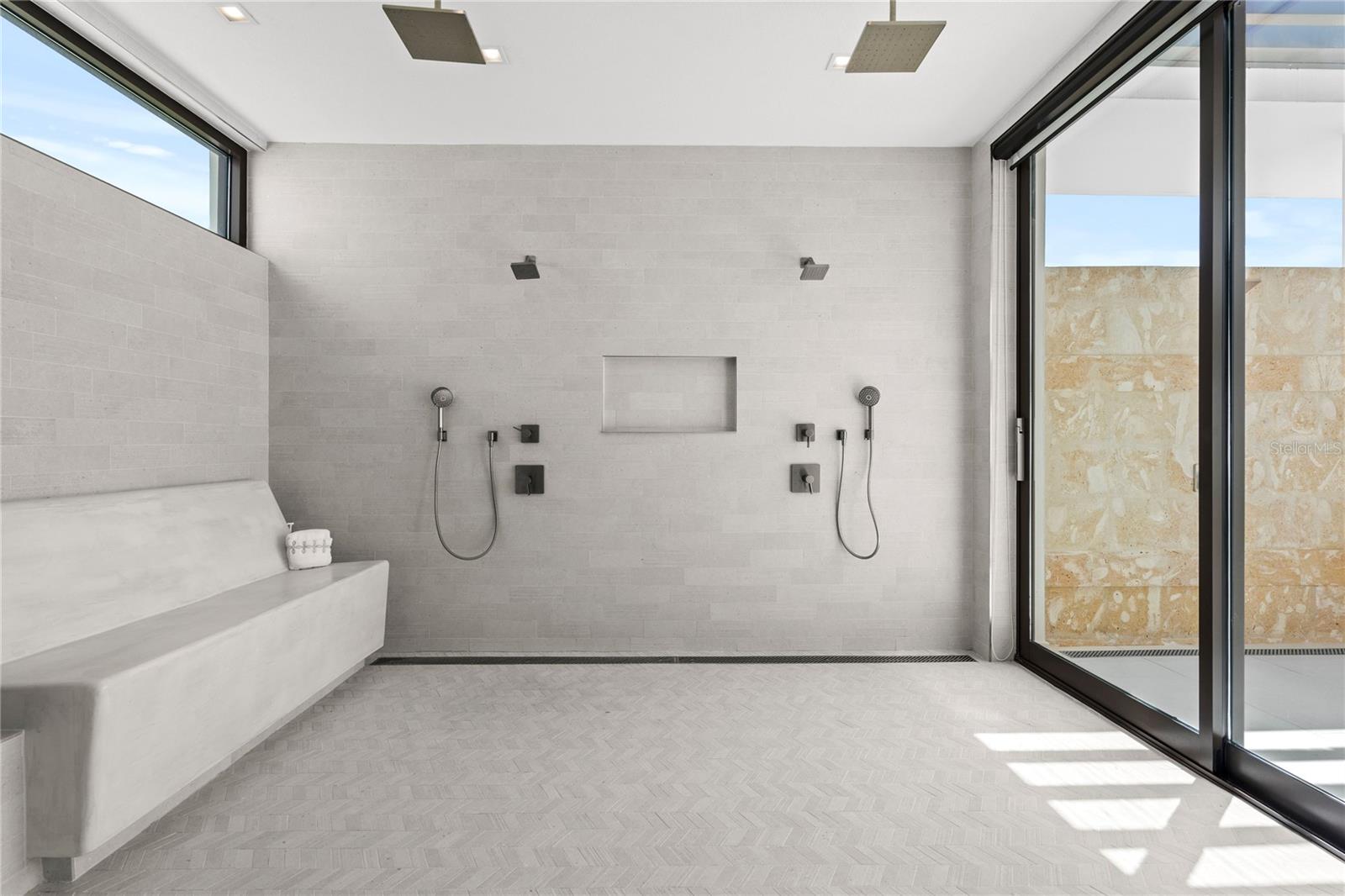 206 LEGACY DORADO, PR 00646