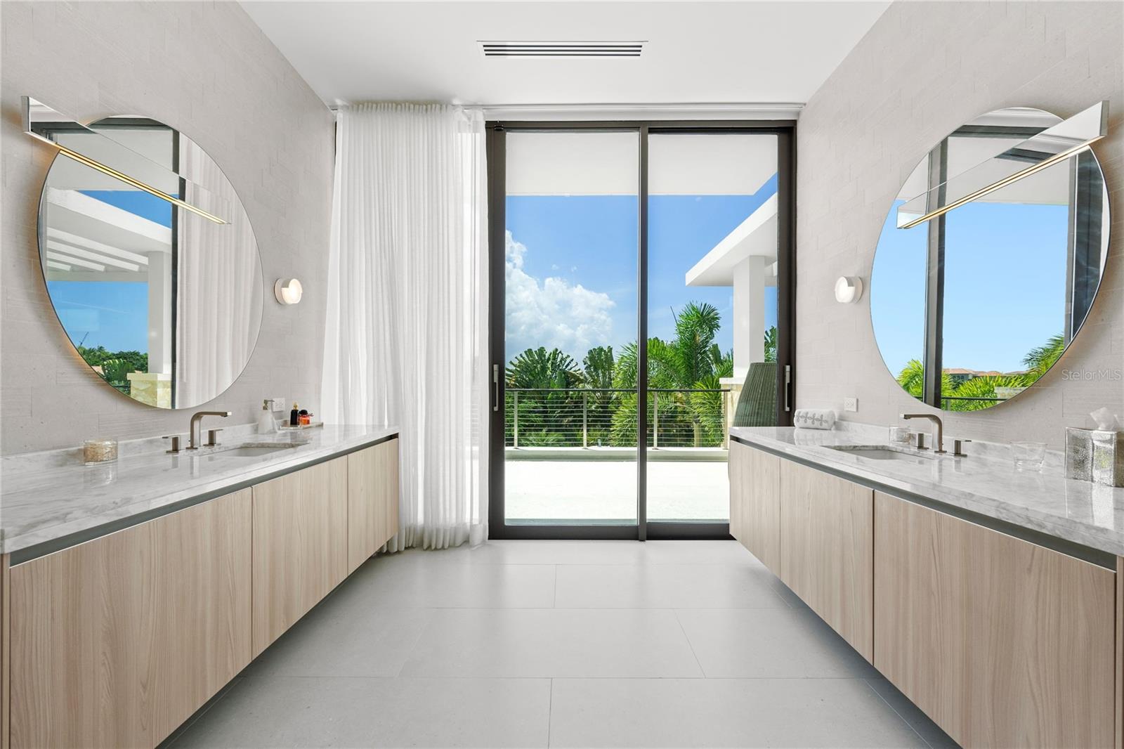 206 LEGACY DORADO, PR 00646