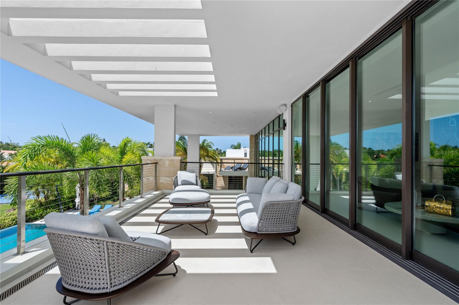 206 LEGACY DORADO, PR 00646