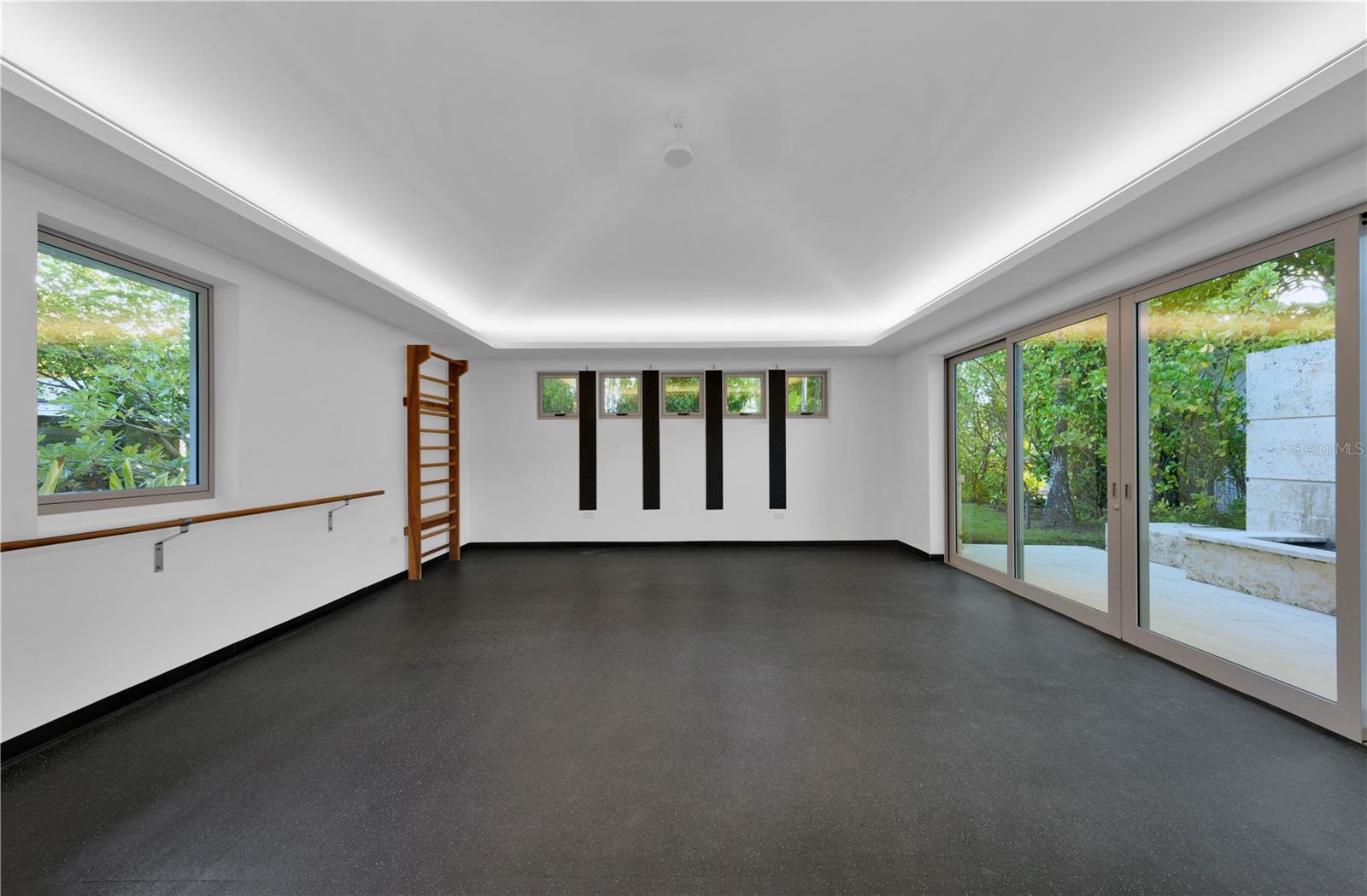 12 LAS ESTANCIAS RIO GRANDE, PR 00745