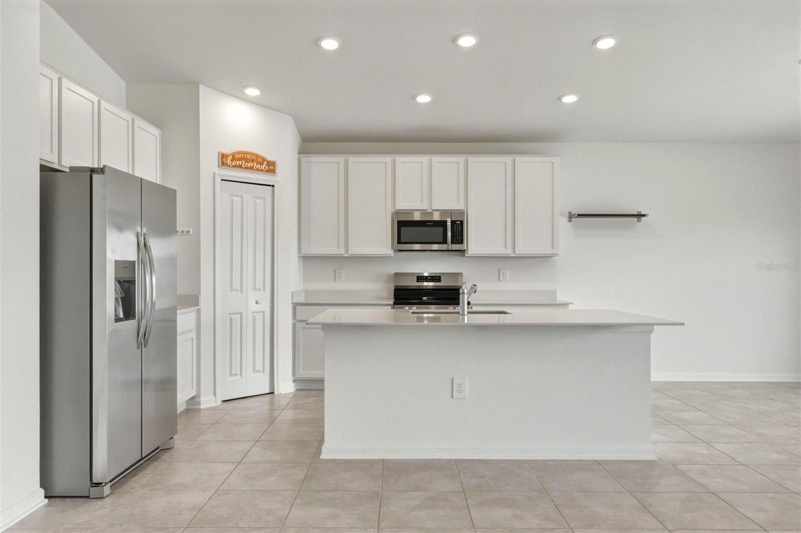 4928 WORCHESTER Dr KISSIMMEE, FL 34746