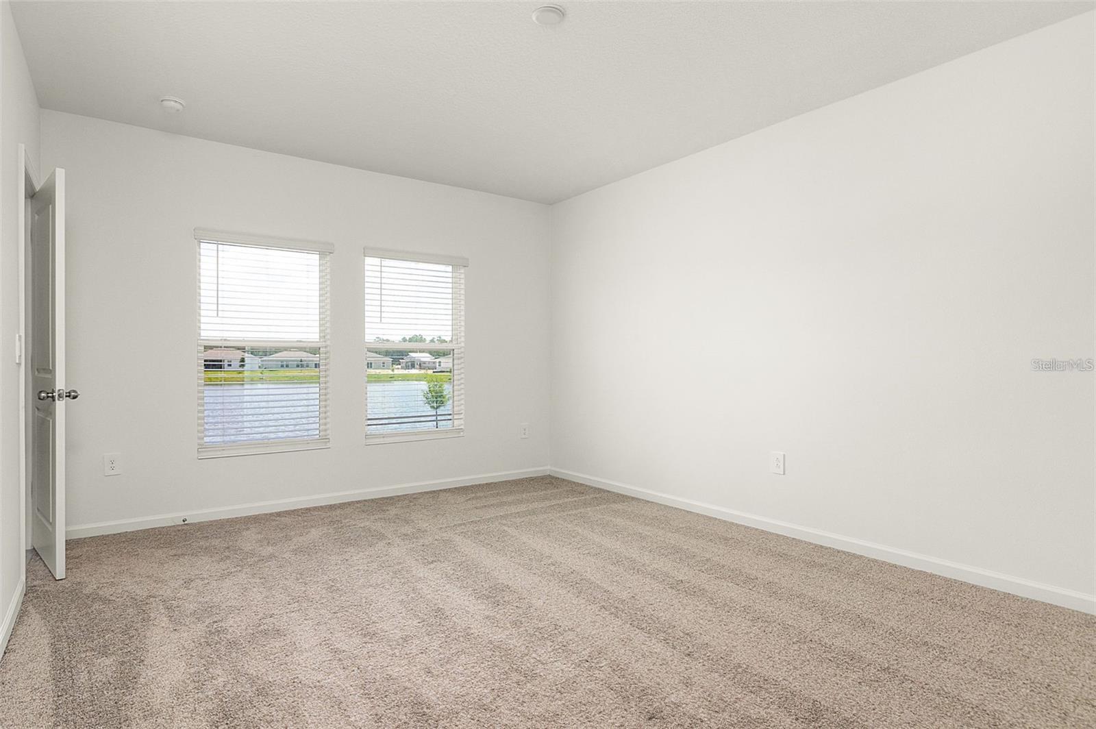 4928 WORCHESTER Dr KISSIMMEE, FL 34746