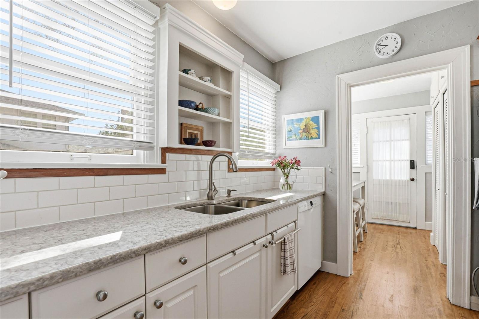 210 15TH Ave ST PETERSBURG, FL 33704