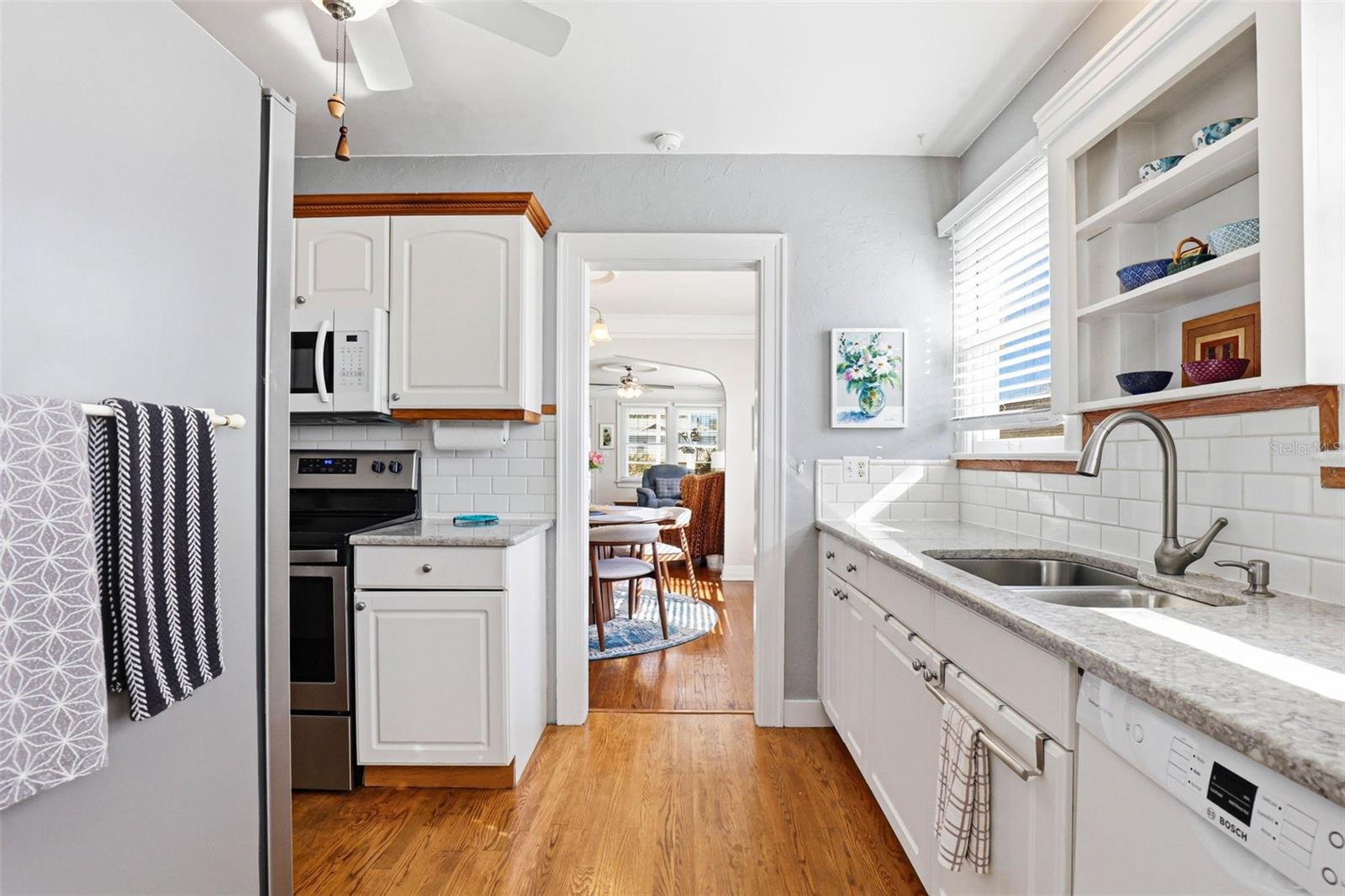 210 15TH Ave ST PETERSBURG, FL 33704