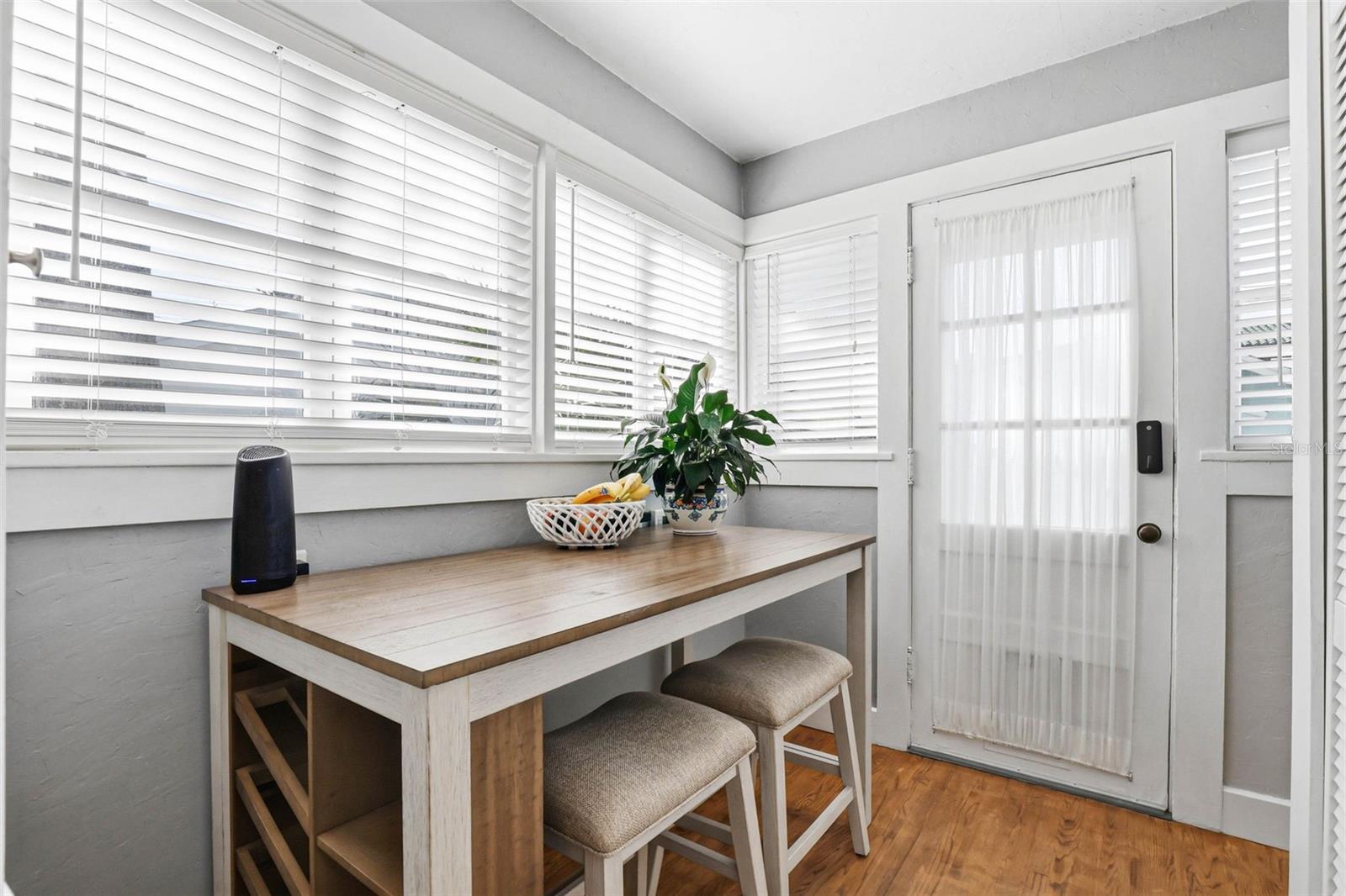 210 15TH Ave ST PETERSBURG, FL 33704