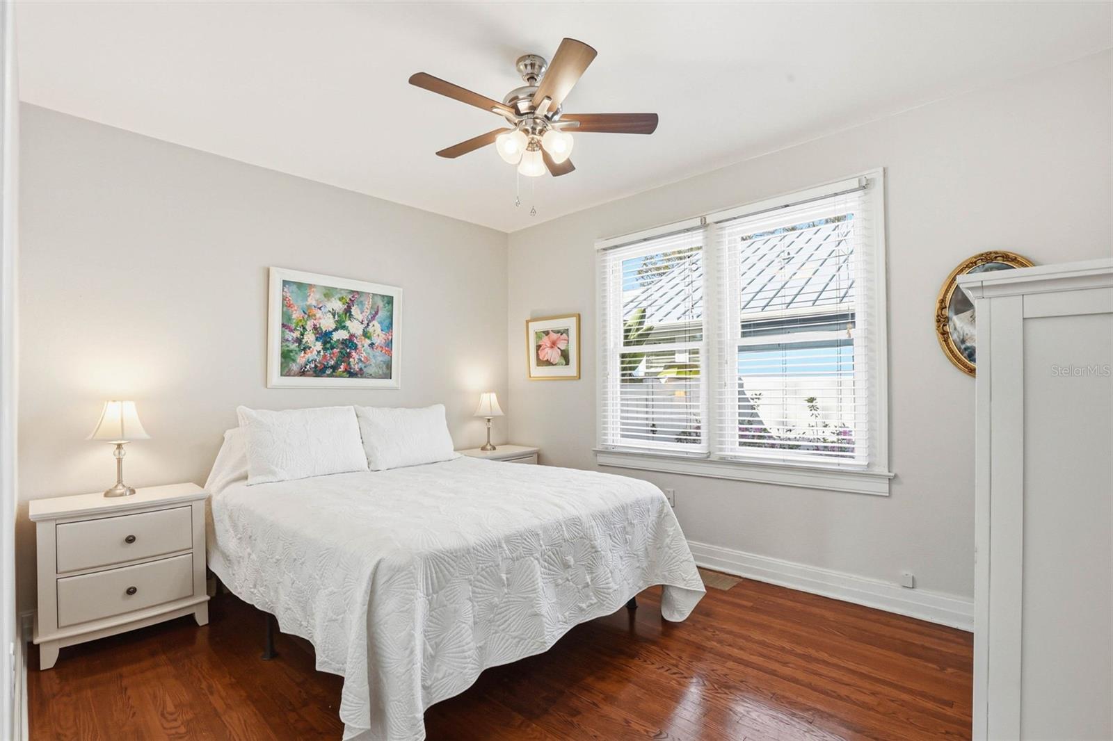 210 15TH Ave ST PETERSBURG, FL 33704