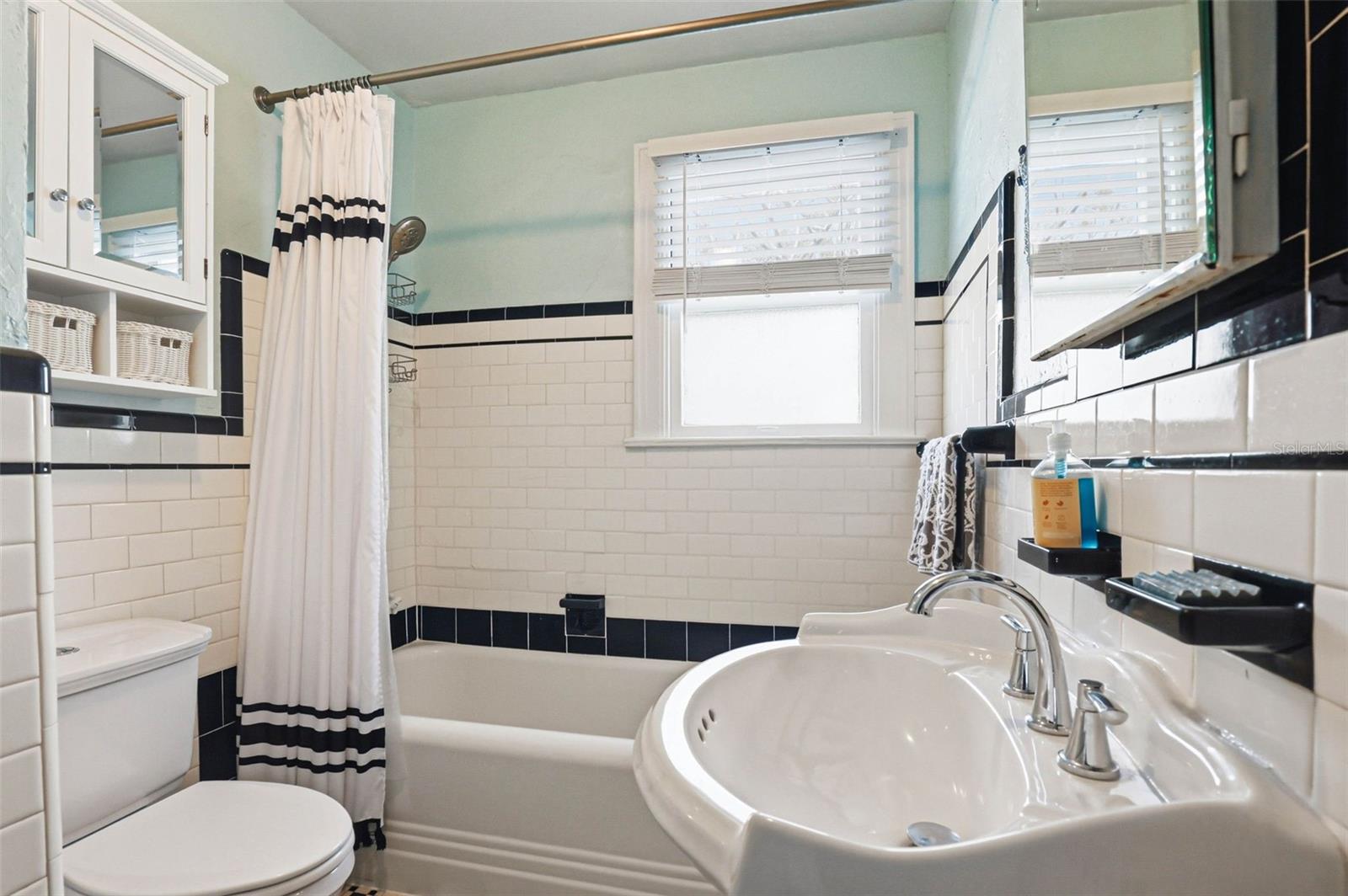 210 15TH Ave ST PETERSBURG, FL 33704