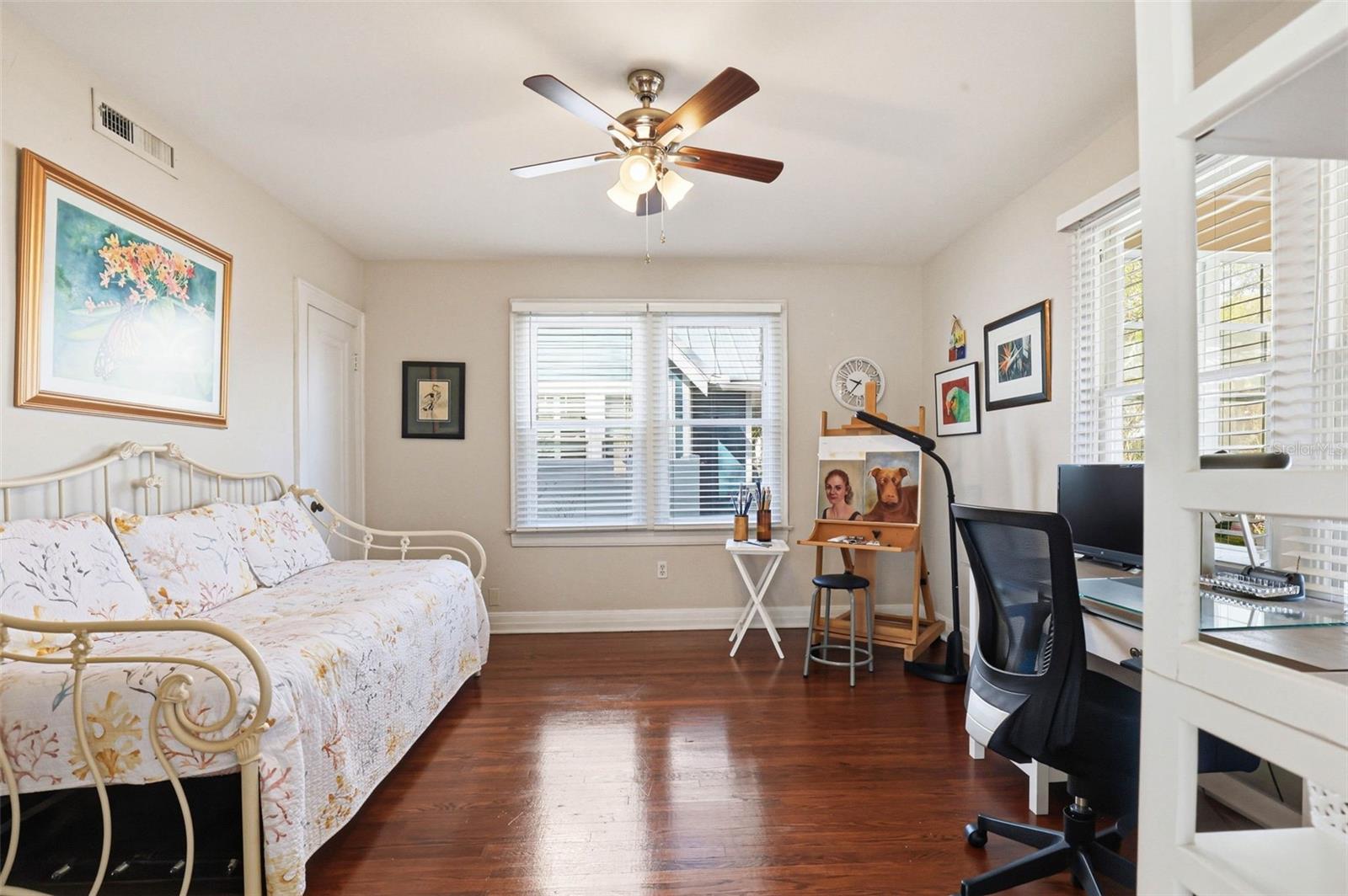 210 15TH Ave ST PETERSBURG, FL 33704