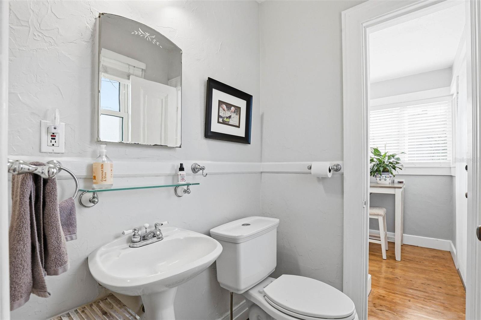 210 15TH Ave ST PETERSBURG, FL 33704