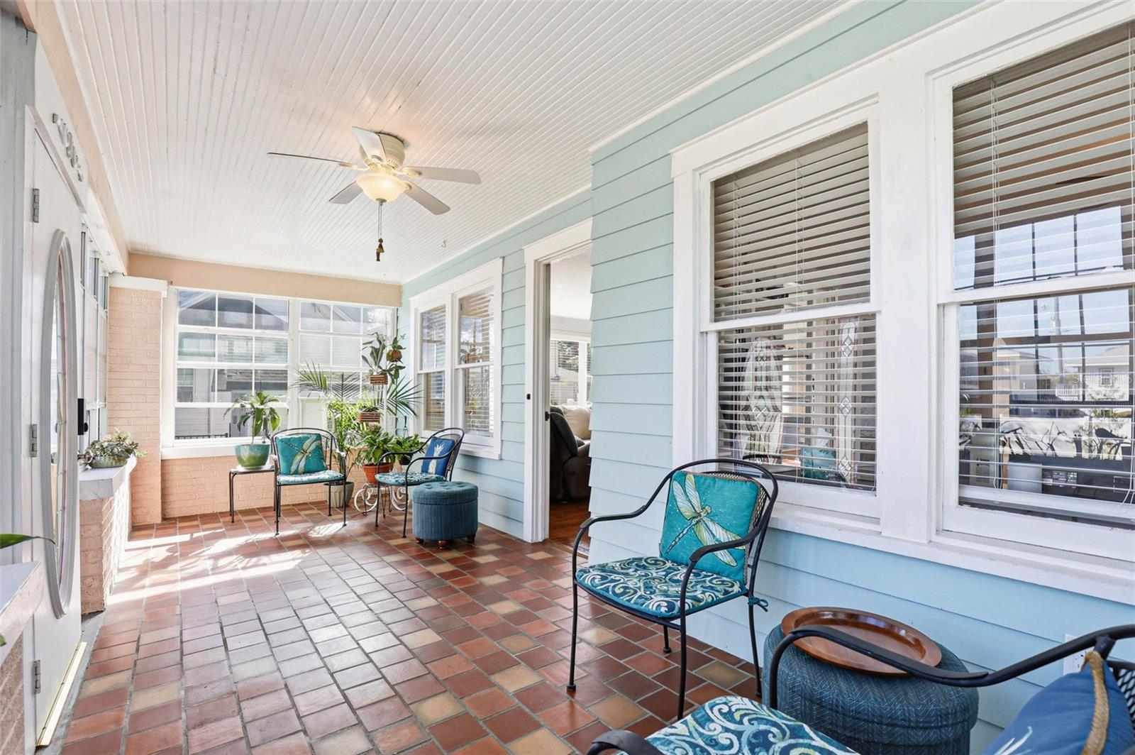 210 15TH Ave ST PETERSBURG, FL 33704