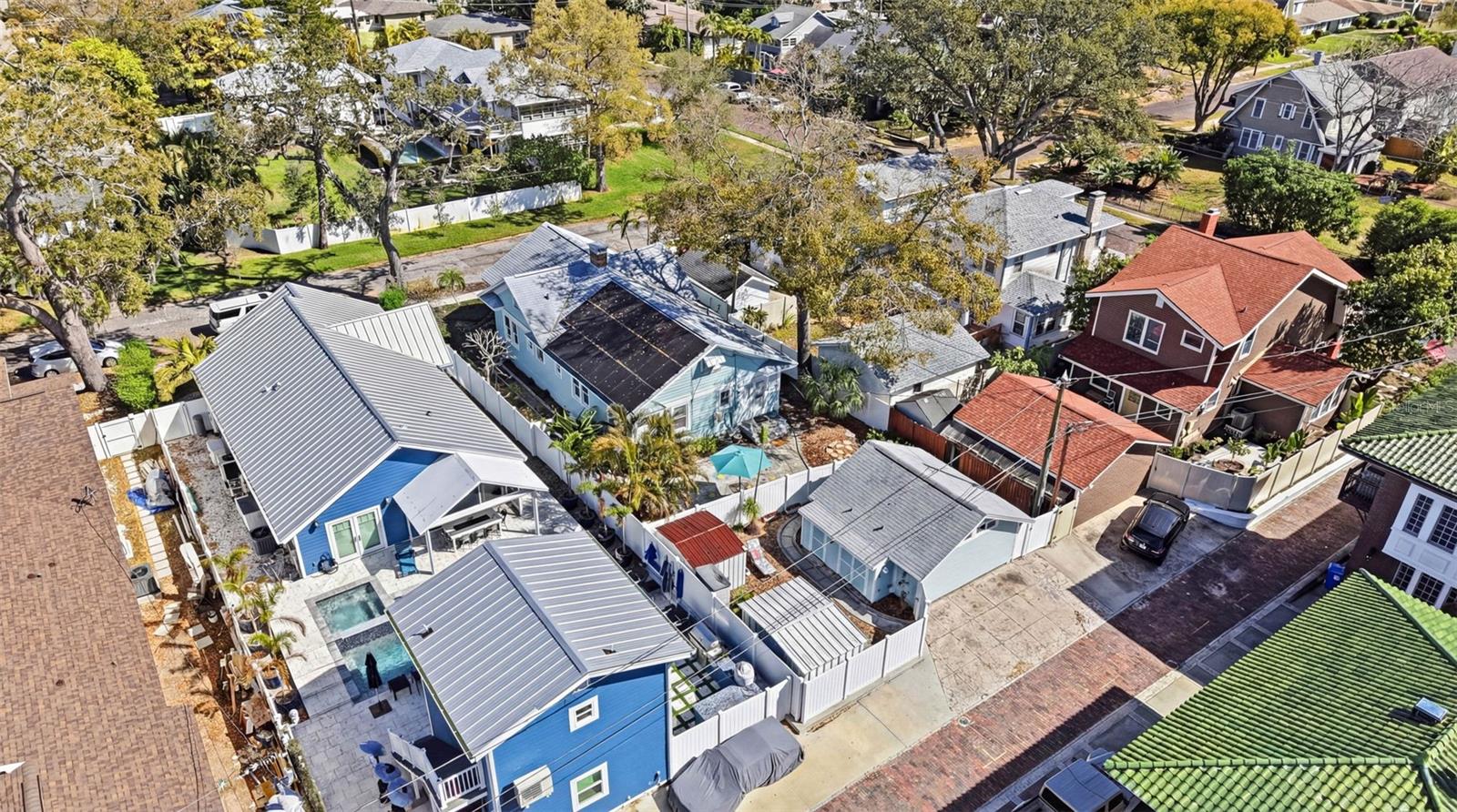 210 15TH Ave ST PETERSBURG, FL 33704