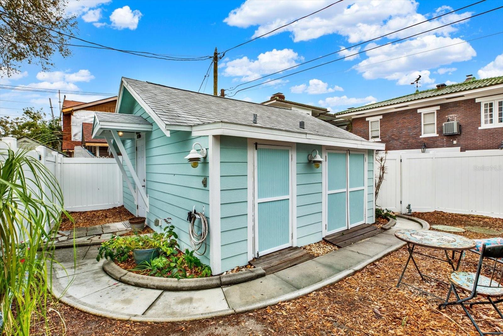 210 15TH Ave ST PETERSBURG, FL 33704