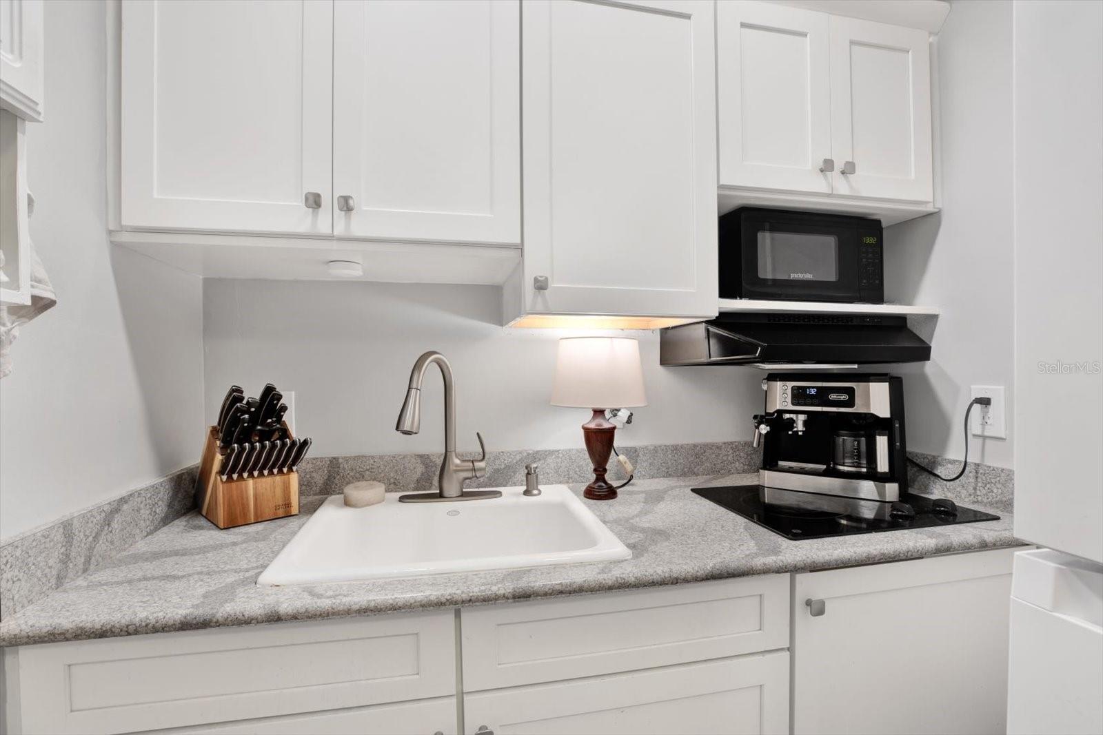 210 15TH Ave ST PETERSBURG, FL 33704