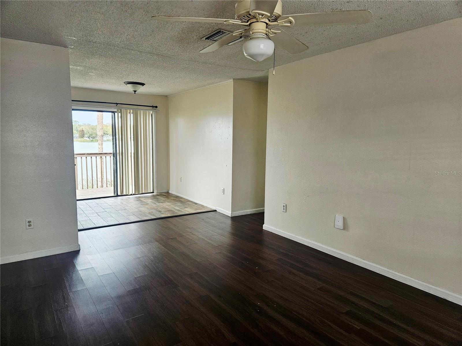 1920 E EDGEWOOD Dr #I12 LAKELAND, FL 33803