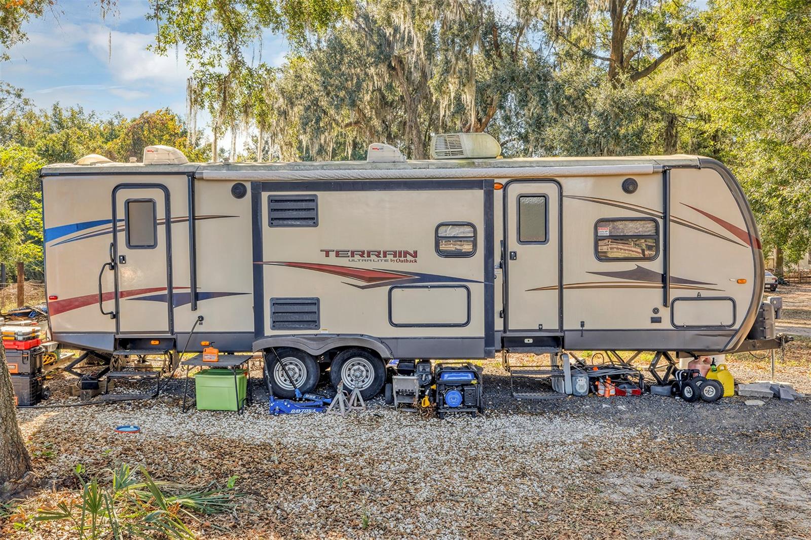 208 NE 70TH St OCALA, FL 34479