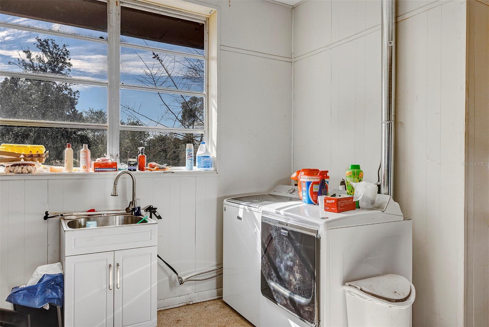 208 NE 70TH St OCALA, FL 34479