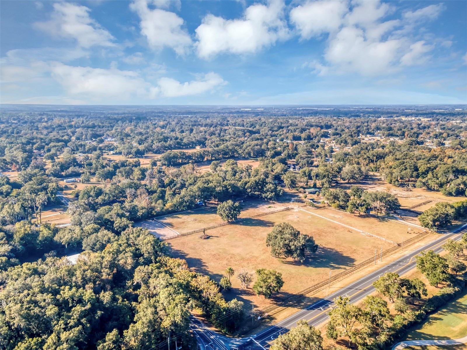 208 NE 70TH St OCALA, FL 34479