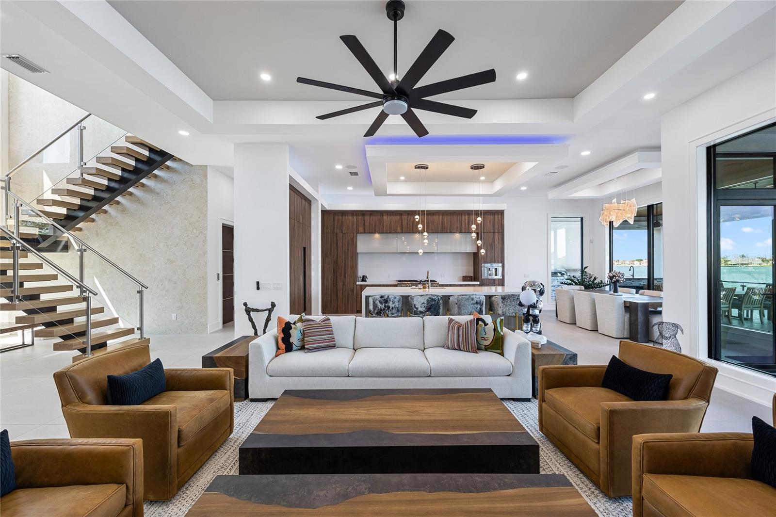 5237 61ST Ave ST PETERSBURG, FL 33715