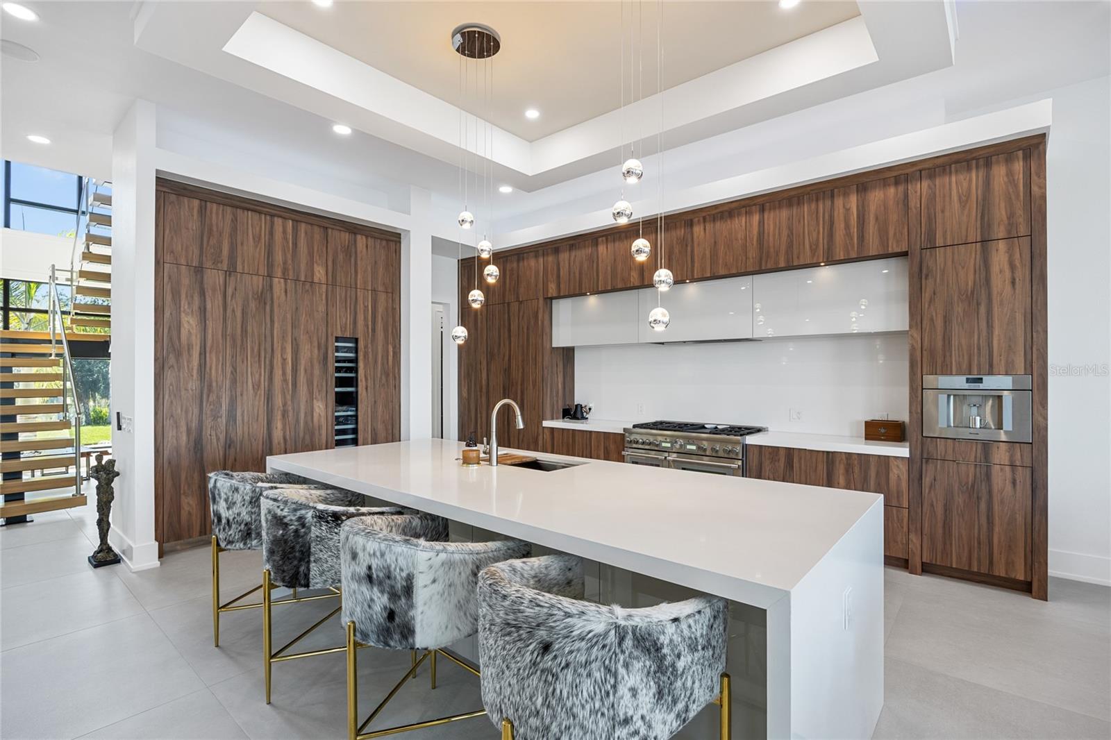 5237 61ST Ave ST PETERSBURG, FL 33715