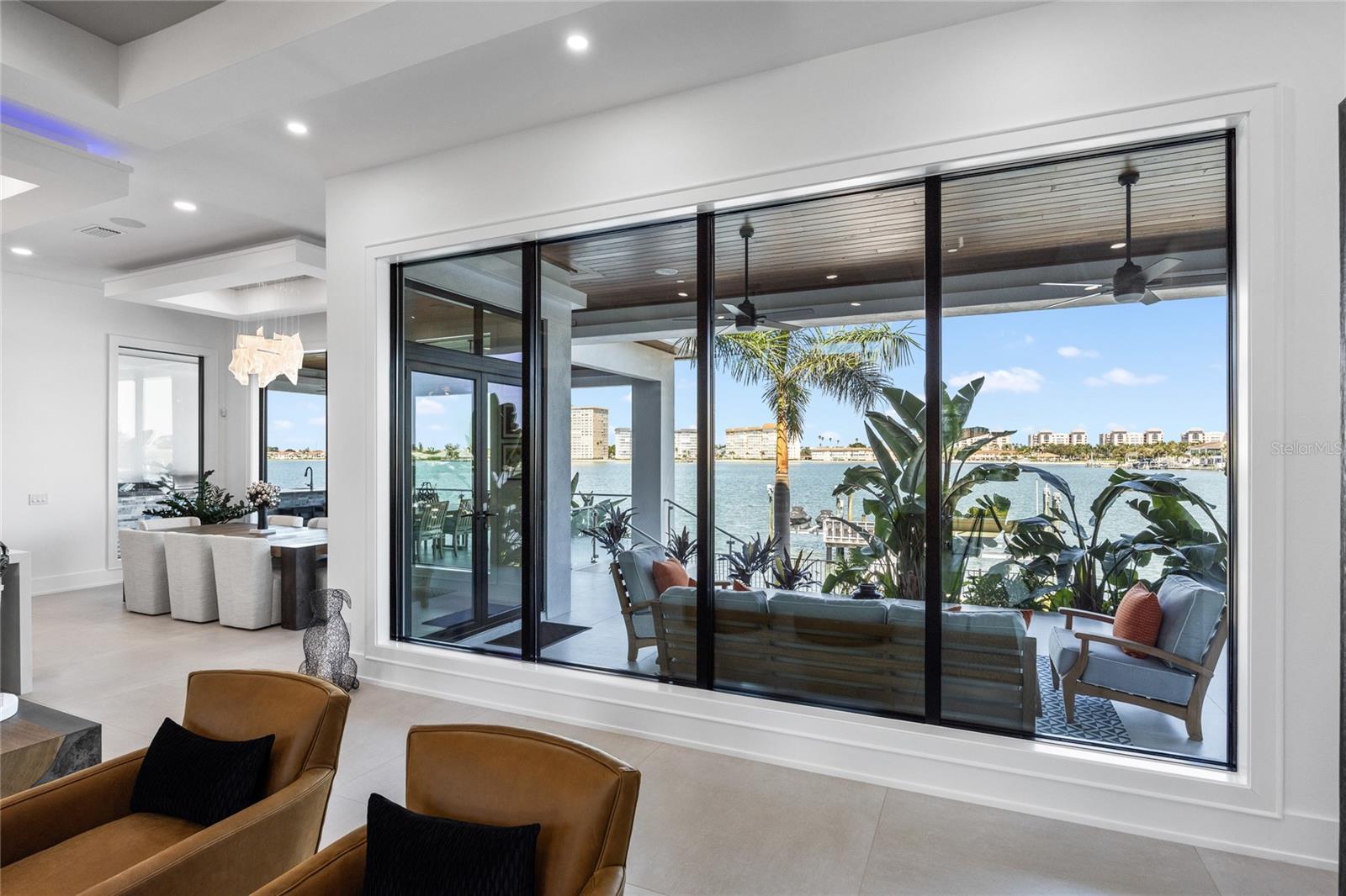 5237 61ST Ave ST PETERSBURG, FL 33715