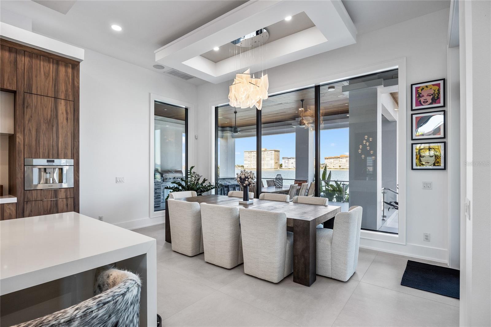 5237 61ST Ave ST PETERSBURG, FL 33715