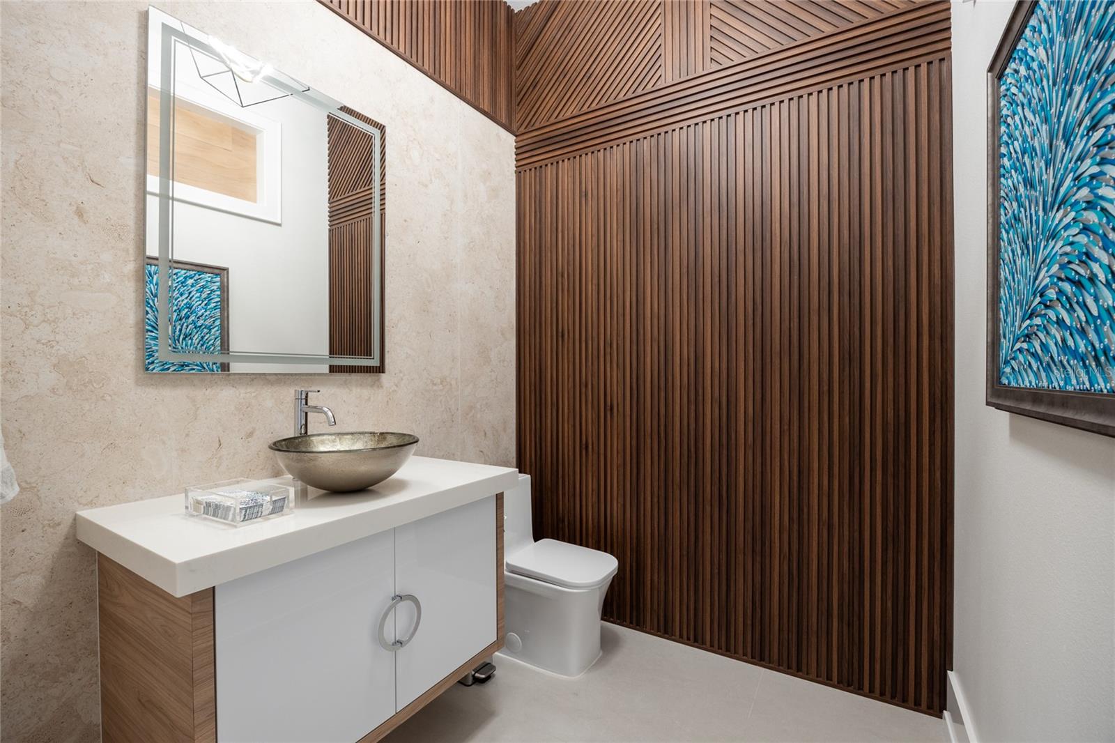 5237 61ST Ave ST PETERSBURG, FL 33715