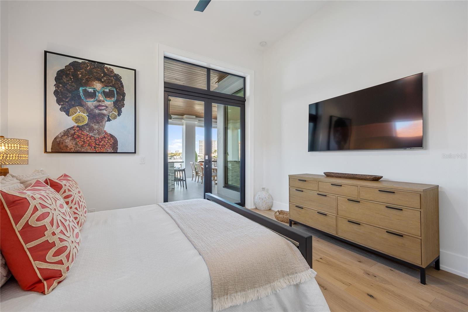 5237 61ST Ave ST PETERSBURG, FL 33715