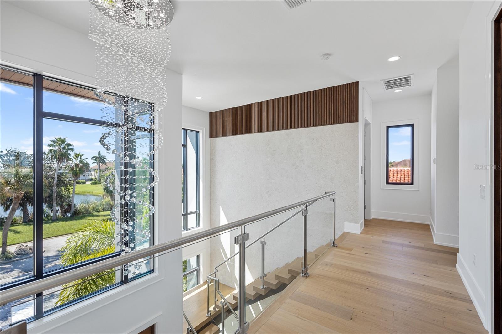 5237 61ST Ave ST PETERSBURG, FL 33715