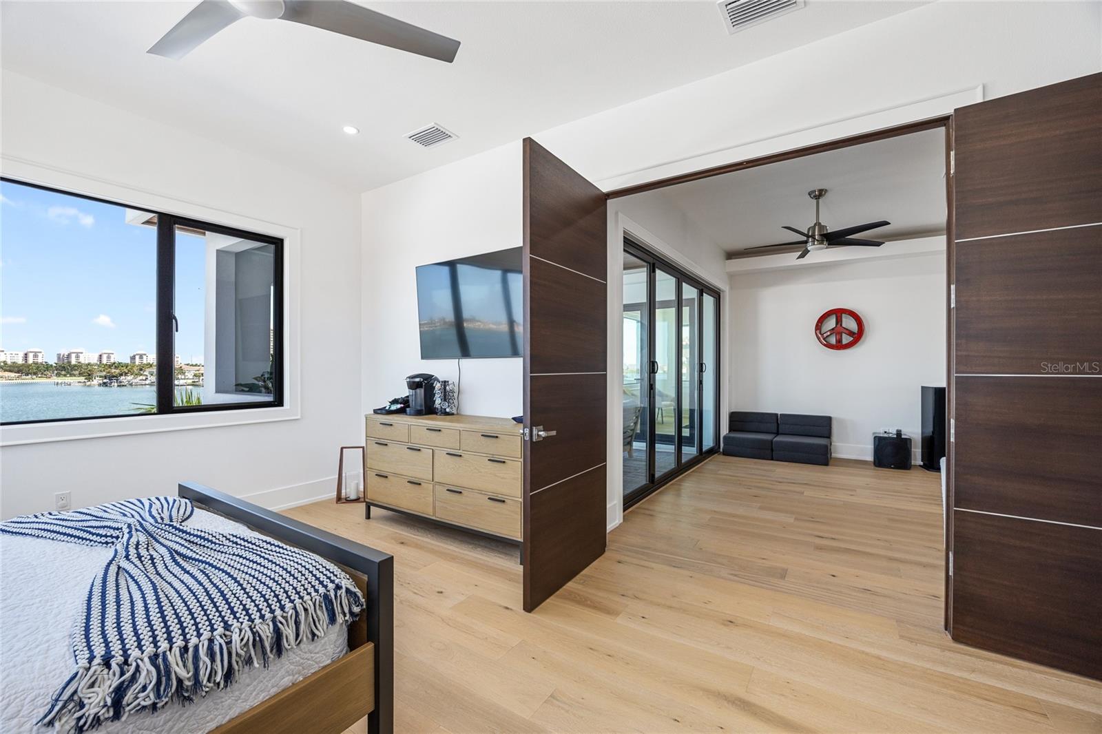 5237 61ST Ave ST PETERSBURG, FL 33715