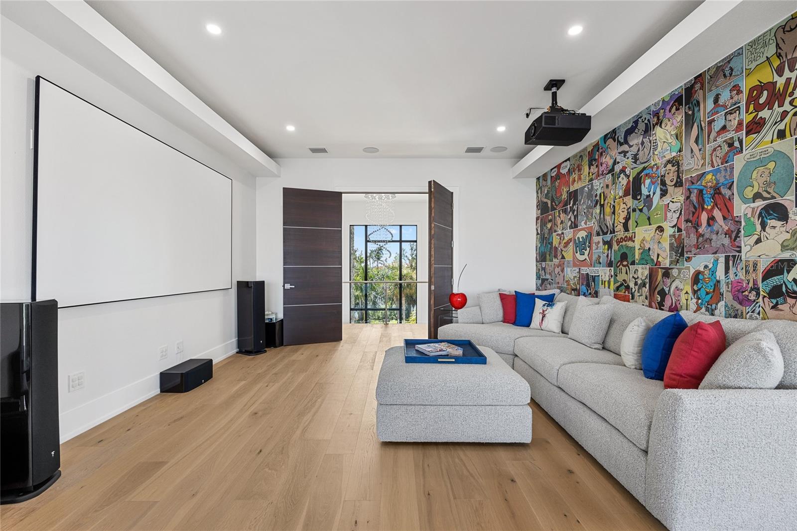 5237 61ST Ave ST PETERSBURG, FL 33715