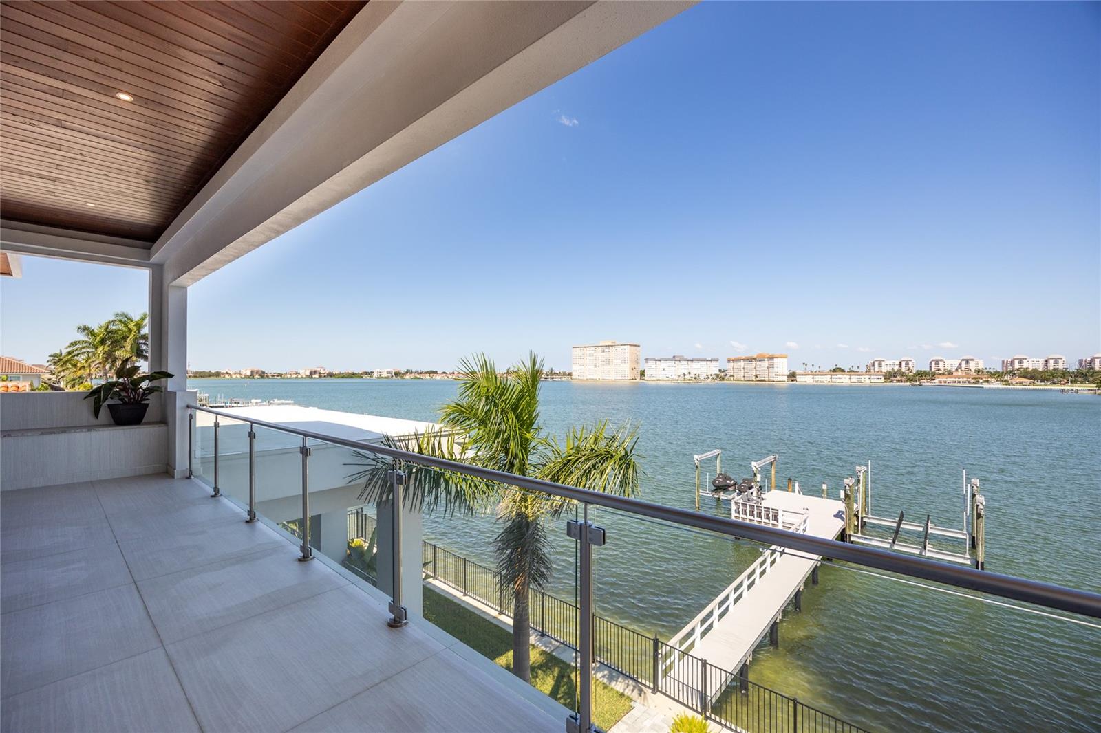 5237 61ST Ave ST PETERSBURG, FL 33715