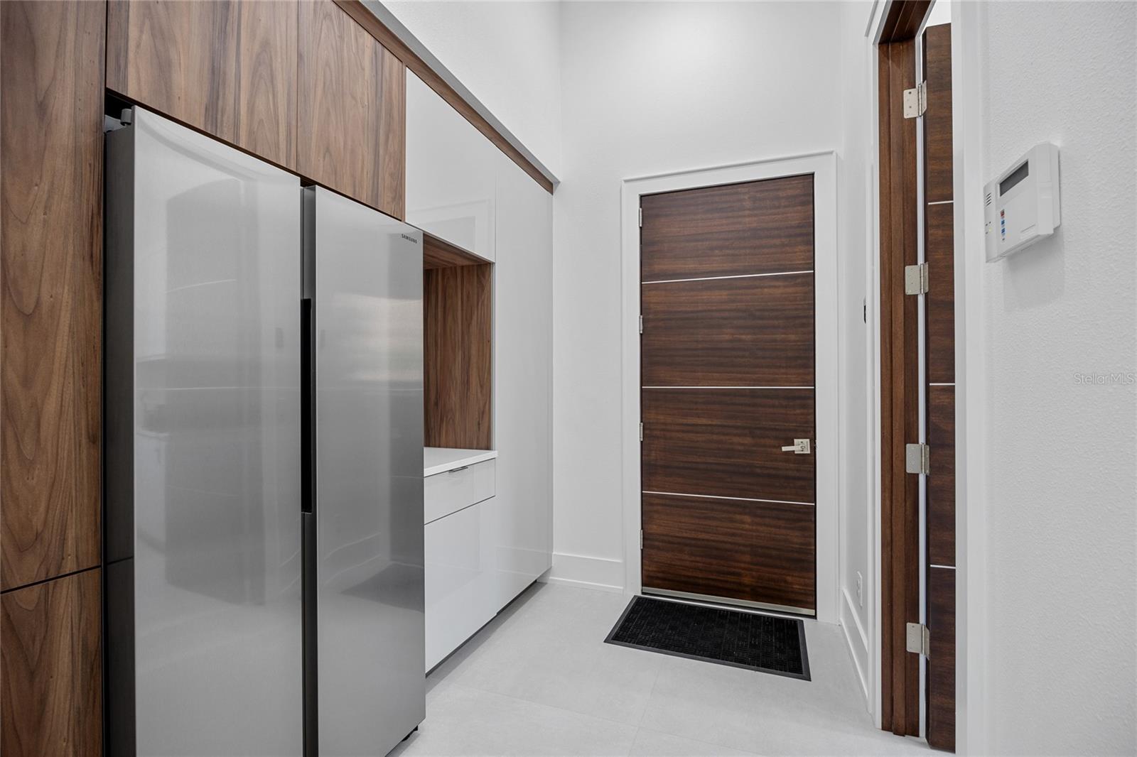 5237 61ST Ave ST PETERSBURG, FL 33715