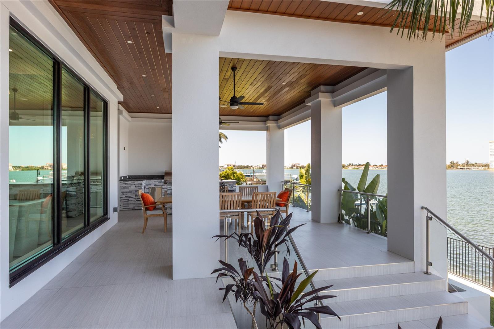 5237 61ST Ave ST PETERSBURG, FL 33715