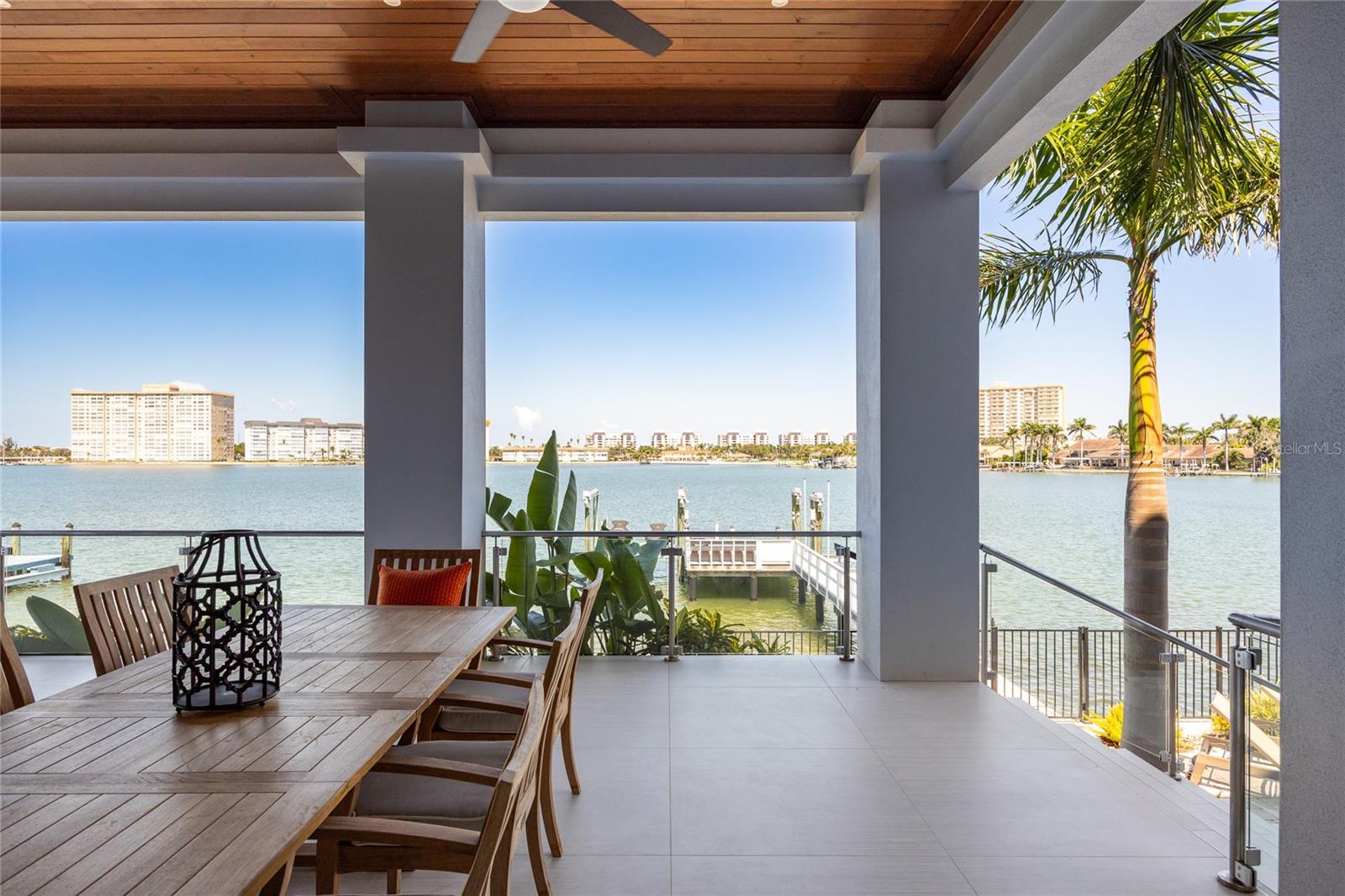 5237 61ST Ave ST PETERSBURG, FL 33715