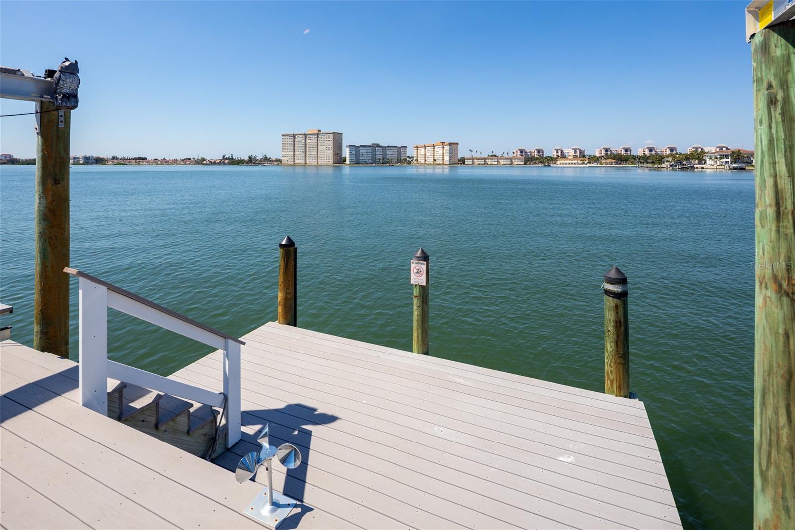 5237 61ST Ave ST PETERSBURG, FL 33715