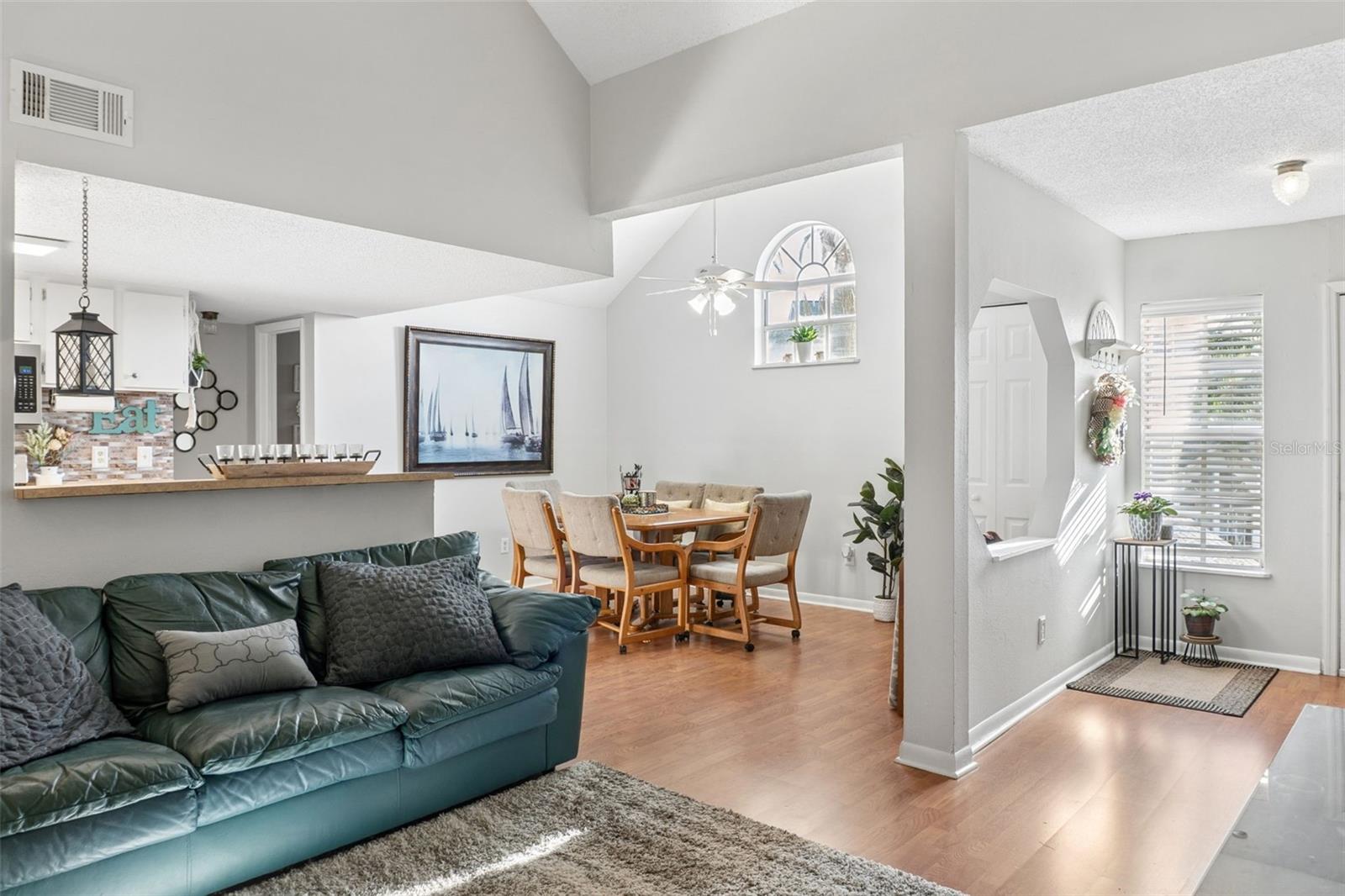 12231 ARMENIA GABLES Cir TAMPA, FL 33612