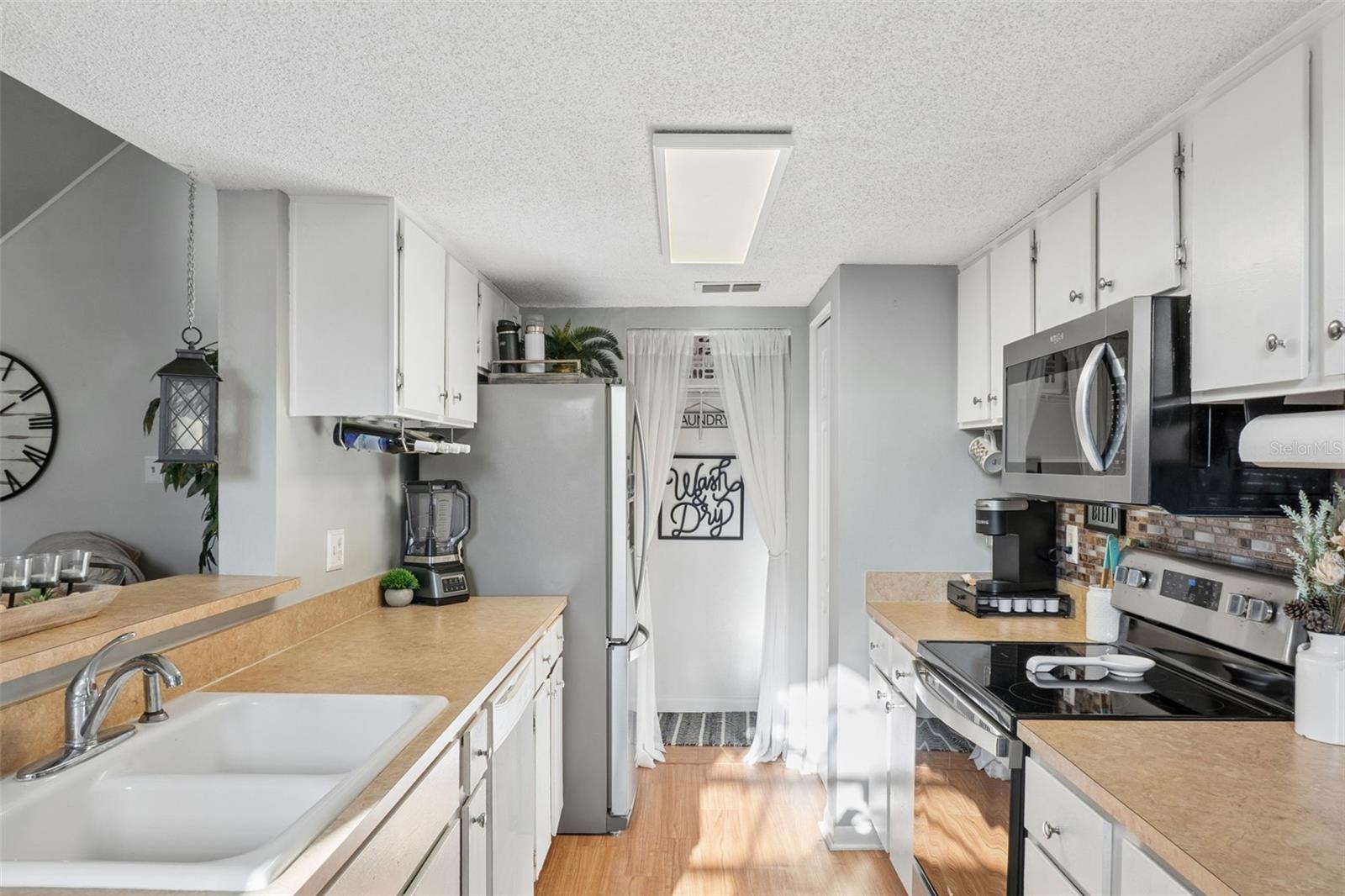 12231 ARMENIA GABLES Cir TAMPA, FL 33612