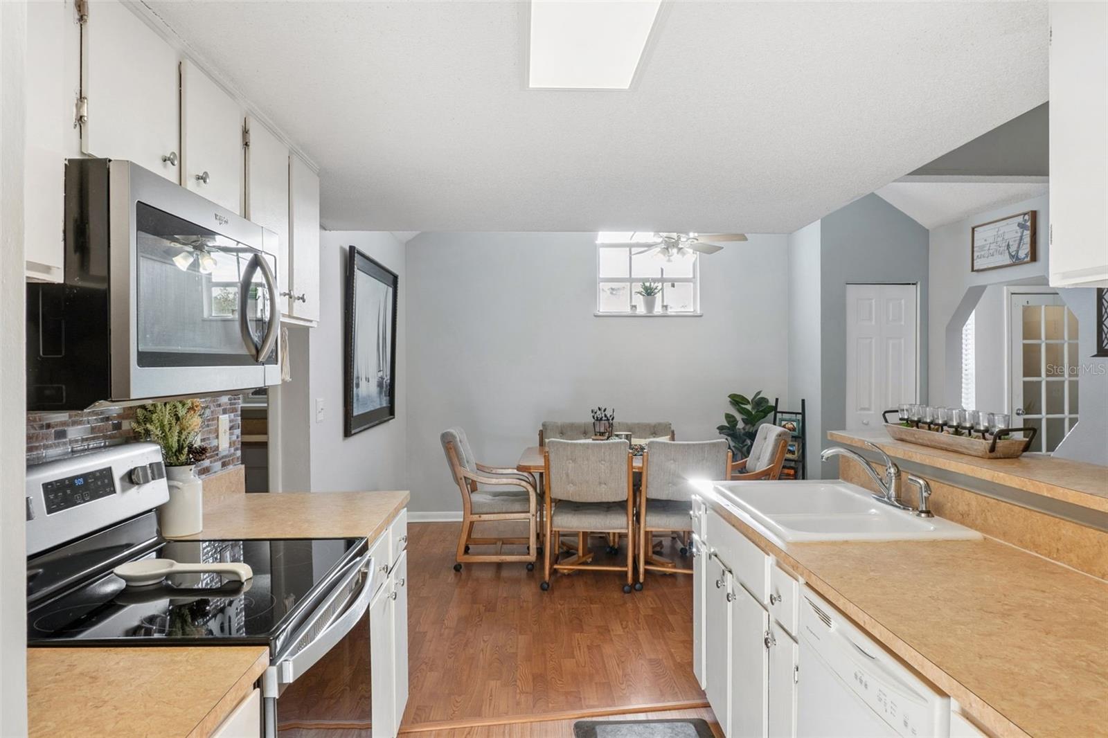 12231 ARMENIA GABLES Cir TAMPA, FL 33612