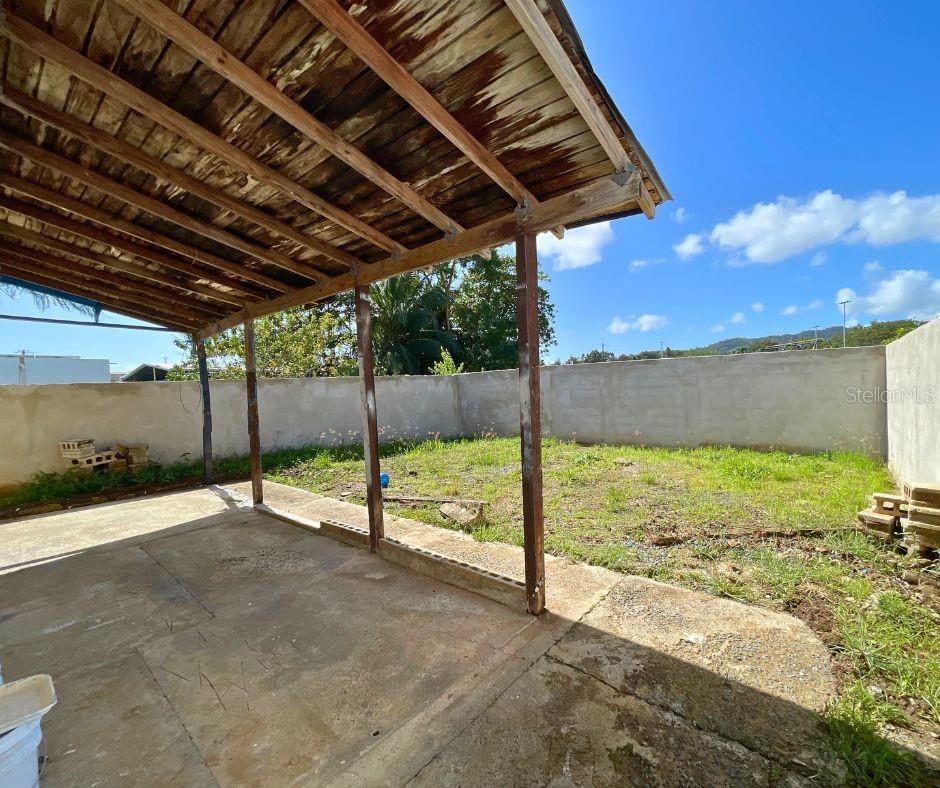 CALLE 3 E2 URB VILLA FLORES CEIBA, PR 00735