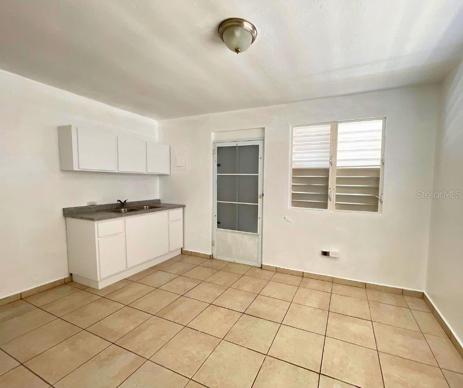 CALLE 3 E2 URB VILLA FLORES CEIBA, PR 00735