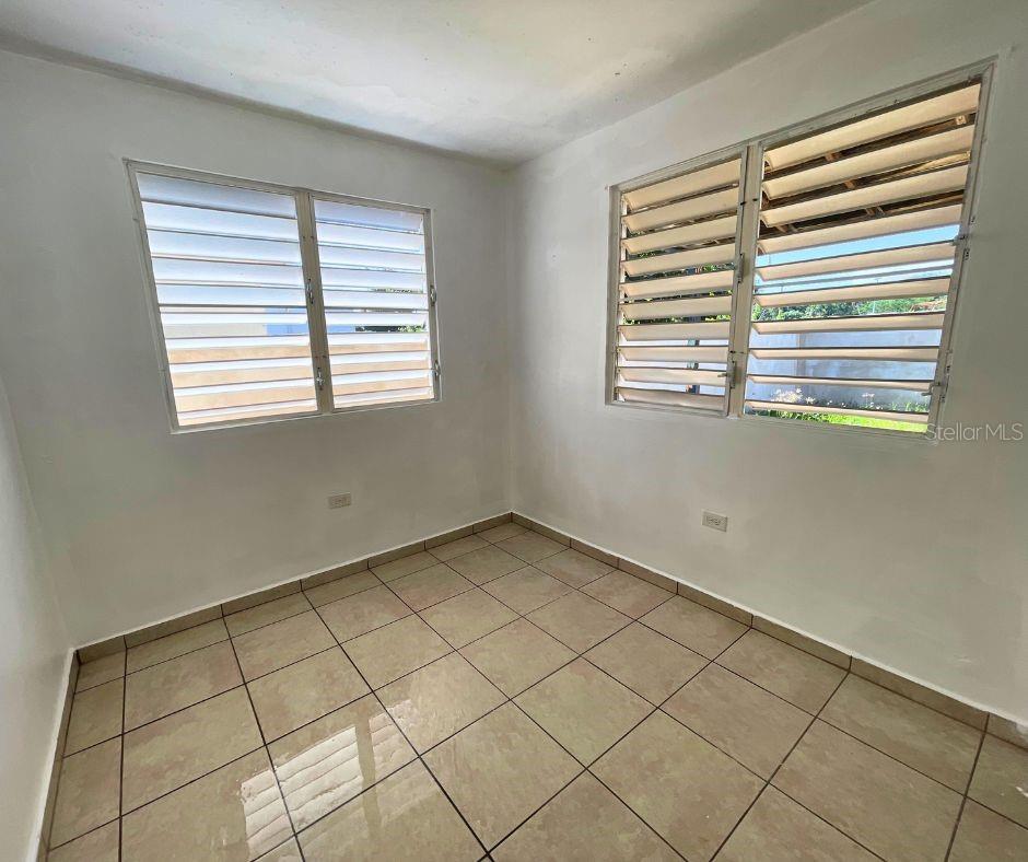 CALLE 3 E2 URB VILLA FLORES CEIBA, PR 00735